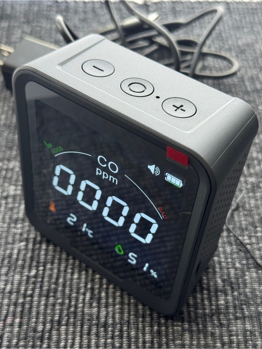 Portable CO2 Air Quality Monitor w/ Temp & Humidity Display